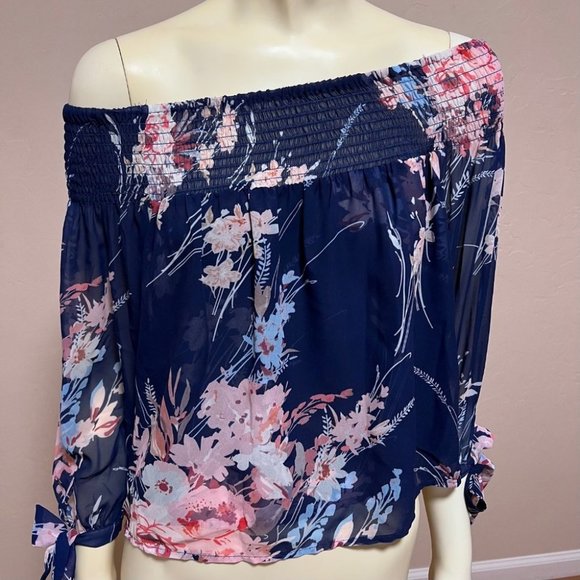 Yumi Kim Off the Shoulders Blue Blouse with Floral Design, Size Small - Picture 3 of 7